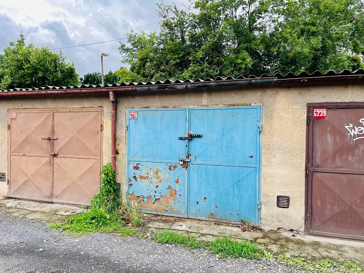 Pronájem garáže 18 m²